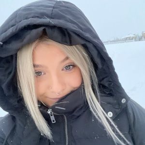 Meet your Posher, Neeley